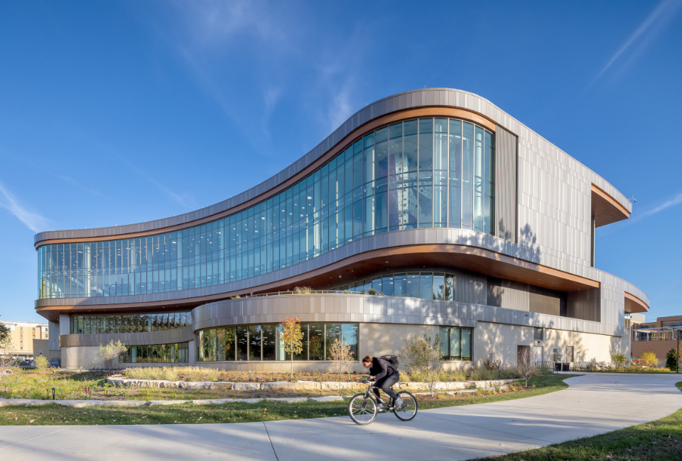 ETC Brings Dynamic Control to University Wellness Complex
