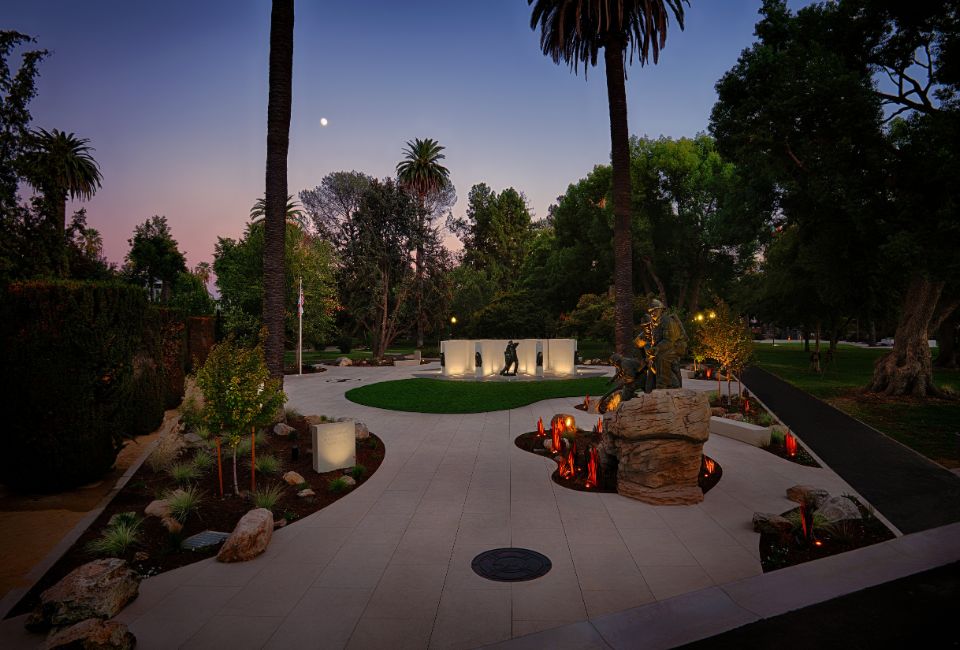 Lighting Honors California Firefighters Memorial That Changes When Tragedy Strikes